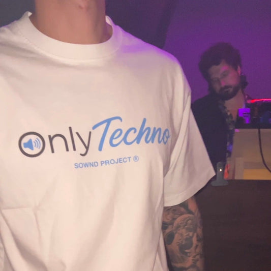 ONLY TECHNO T-SHIRT