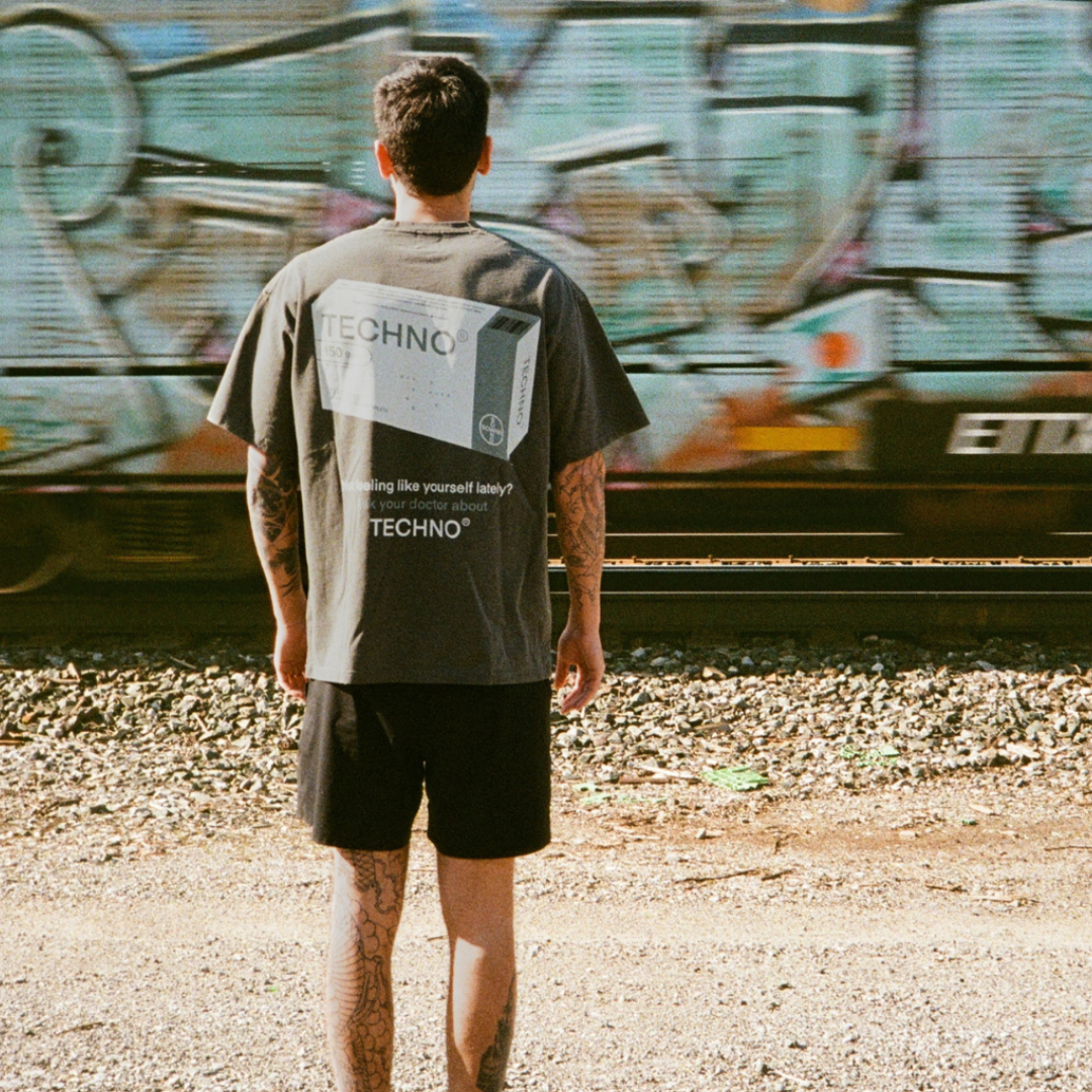 TECHNO PILLS T-SHIRT